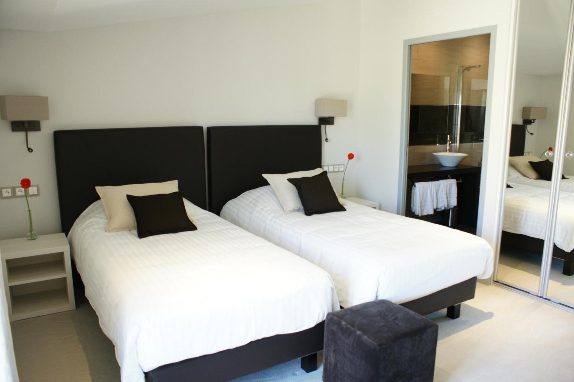 Logis- Hotel Spa Restaurant L'Epicurial Saint-Pey-de-Castets Kamer foto