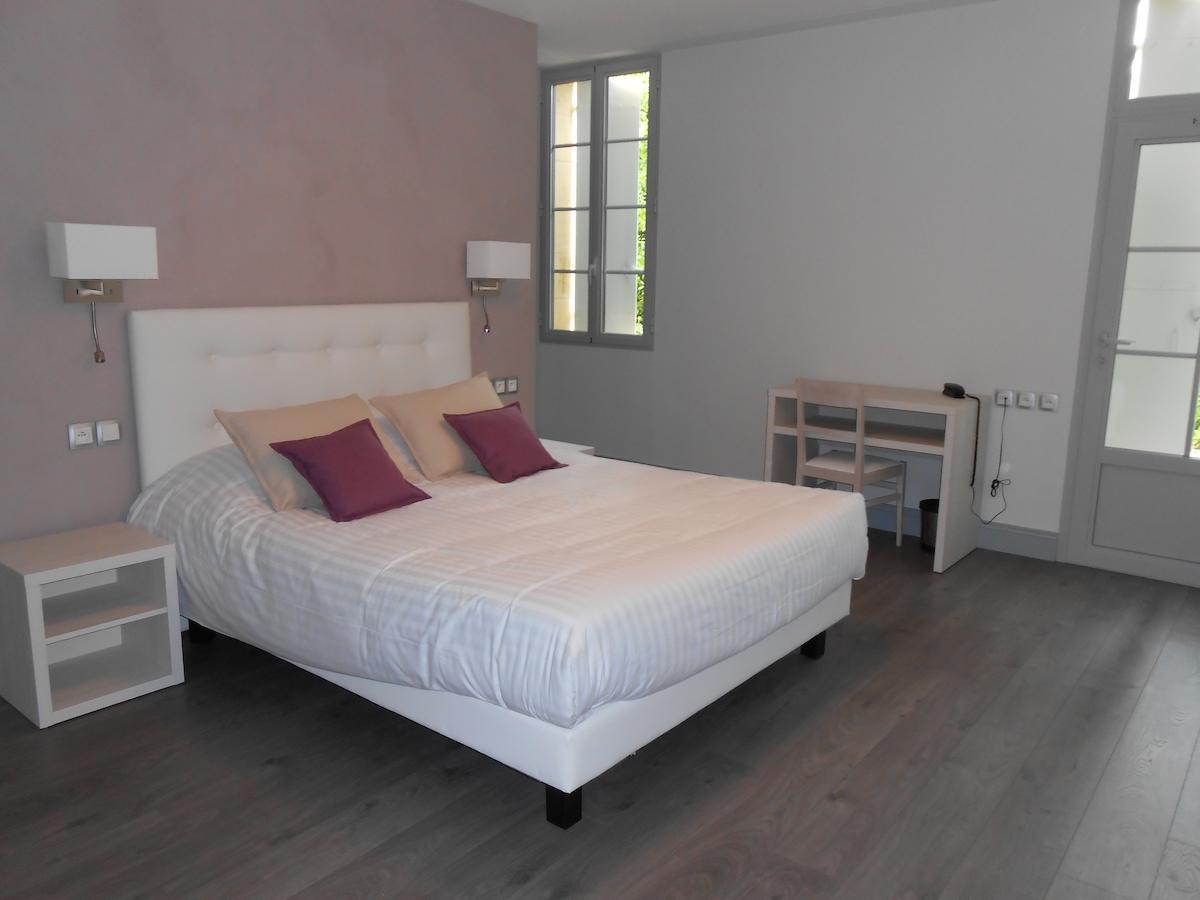Logis- Hotel Spa Restaurant L'Epicurial Saint-Pey-de-Castets Kamer foto
