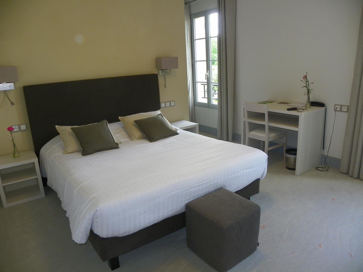 Logis- Hotel Spa Restaurant L'Epicurial Saint-Pey-de-Castets Buitenkant foto