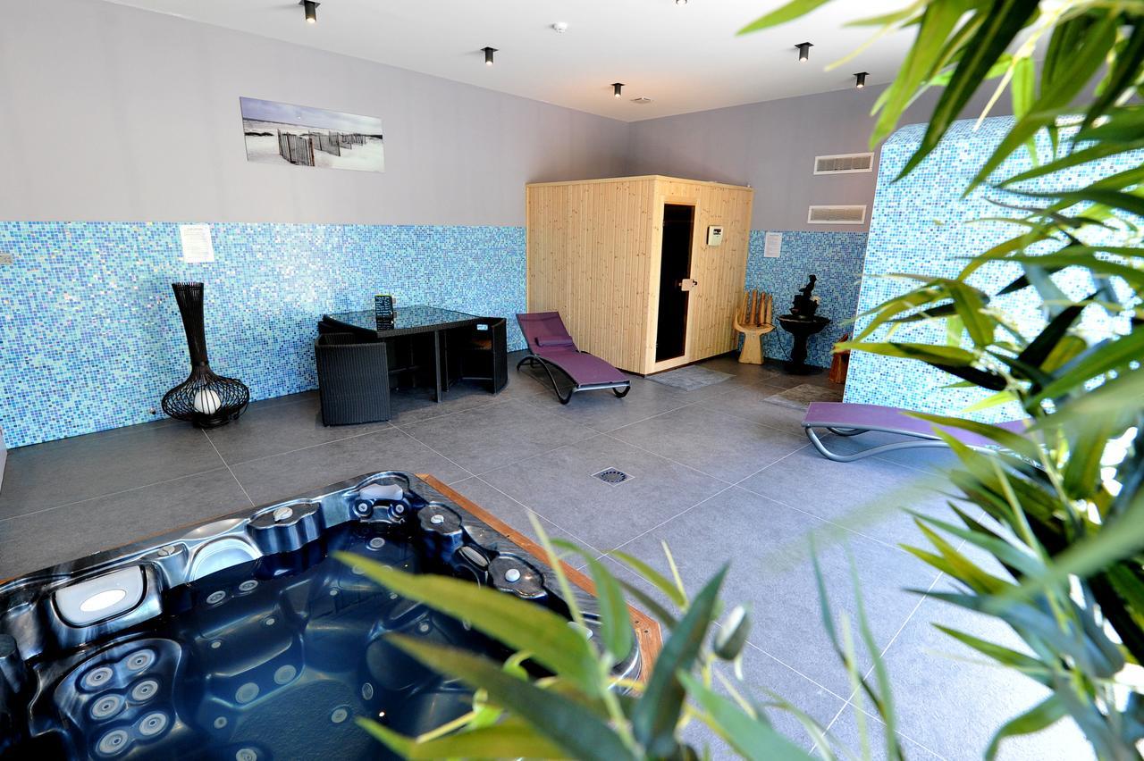 Logis- Hotel Spa Restaurant L'Epicurial Saint-Pey-de-Castets Buitenkant foto
