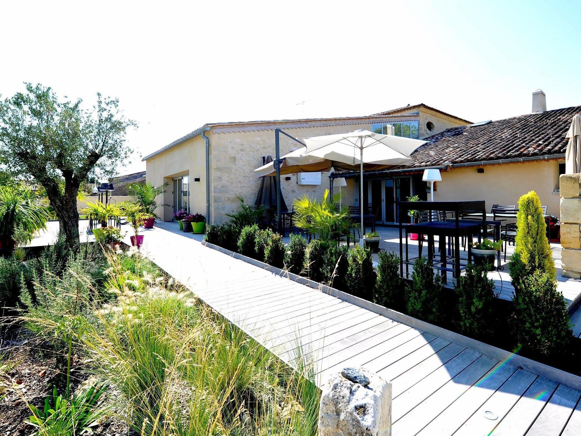 Logis- Hotel Spa Restaurant L'Epicurial Saint-Pey-de-Castets Buitenkant foto