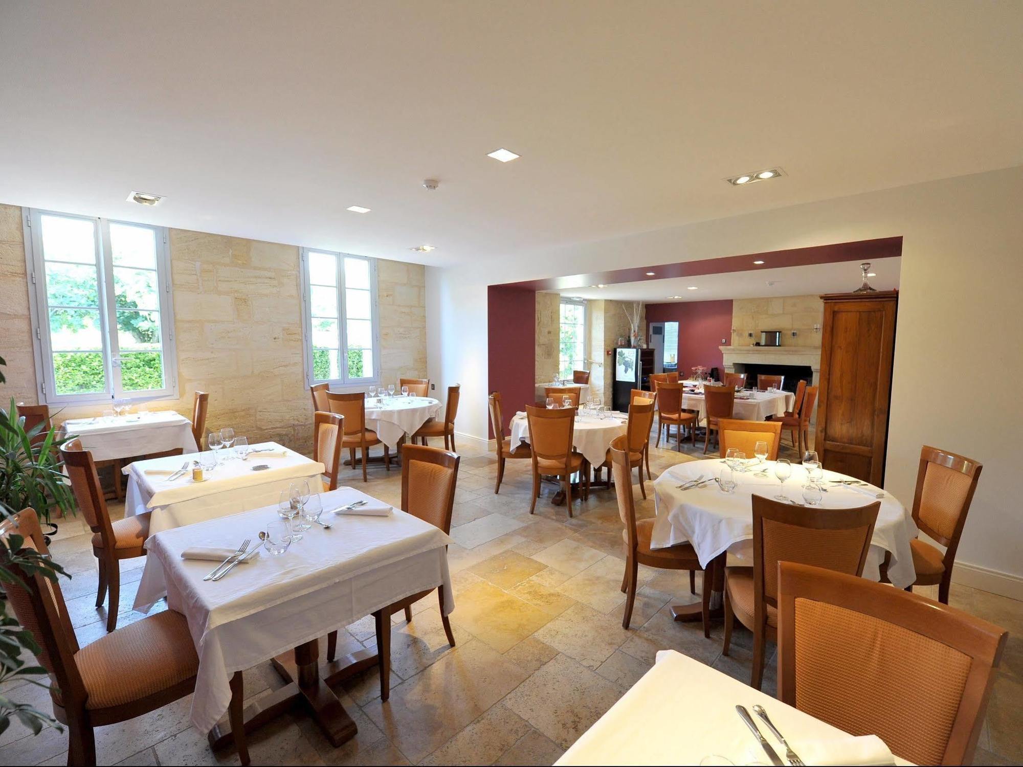 Logis- Hotel Spa Restaurant L'Epicurial Saint-Pey-de-Castets Buitenkant foto